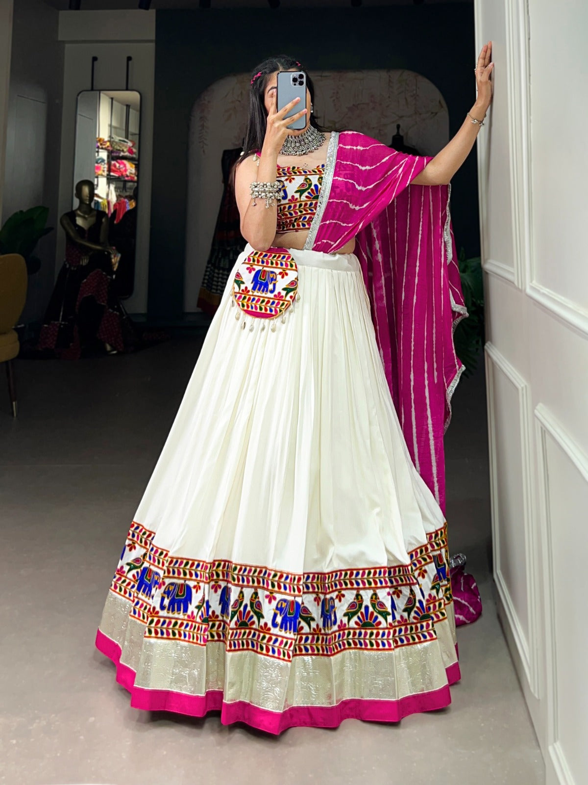 Plain with gamthi work lace border lehenga online