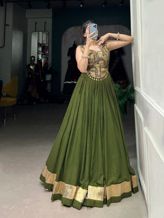 Mehndi lehenga colour combination
