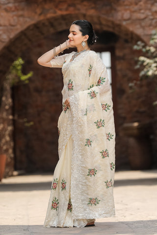 White shiny zari chiffon saree for women with price
