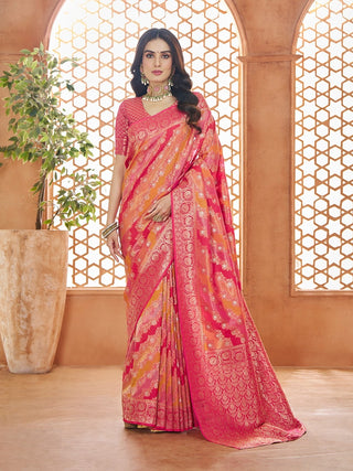 Red banarasi saree for Bengali bride
