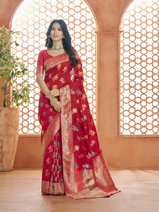 Red Banarasi Saree look for wedding
