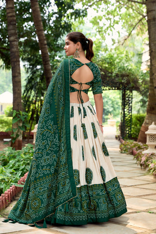 stylish lehengas choli with dupatta