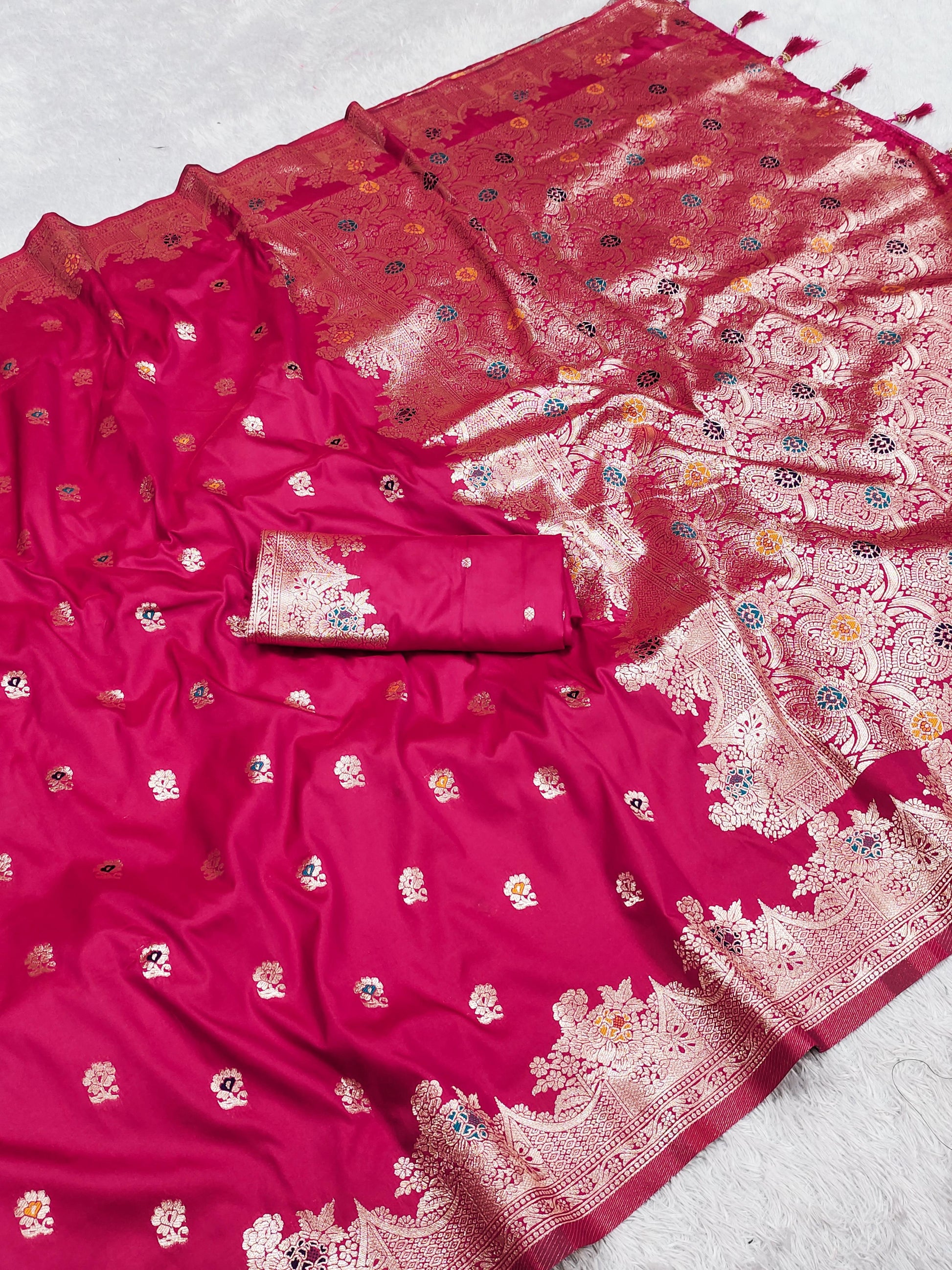 Pink color banarasi silk weaving saree with blouse online