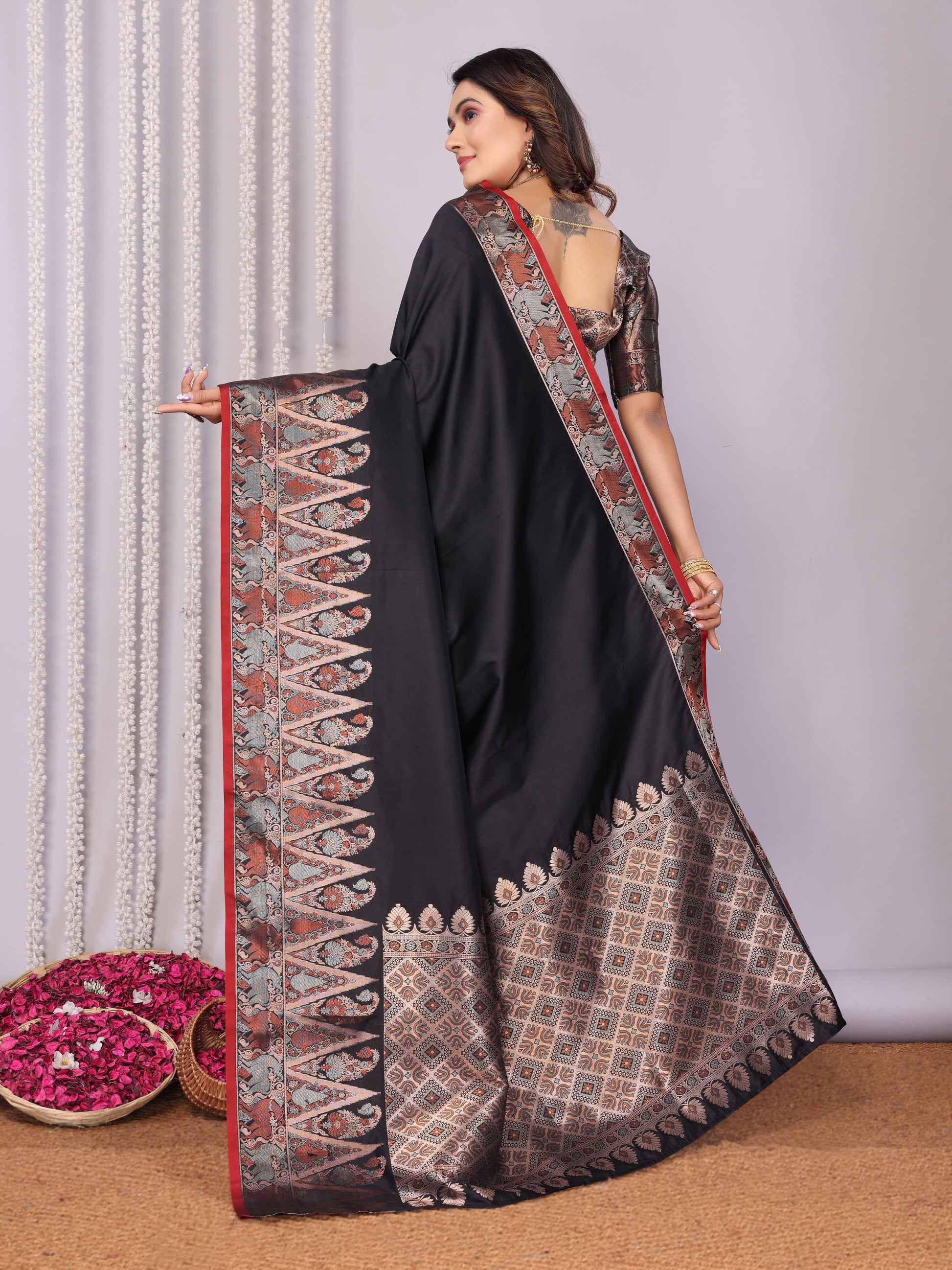 Black Silk Saree for Wedding
