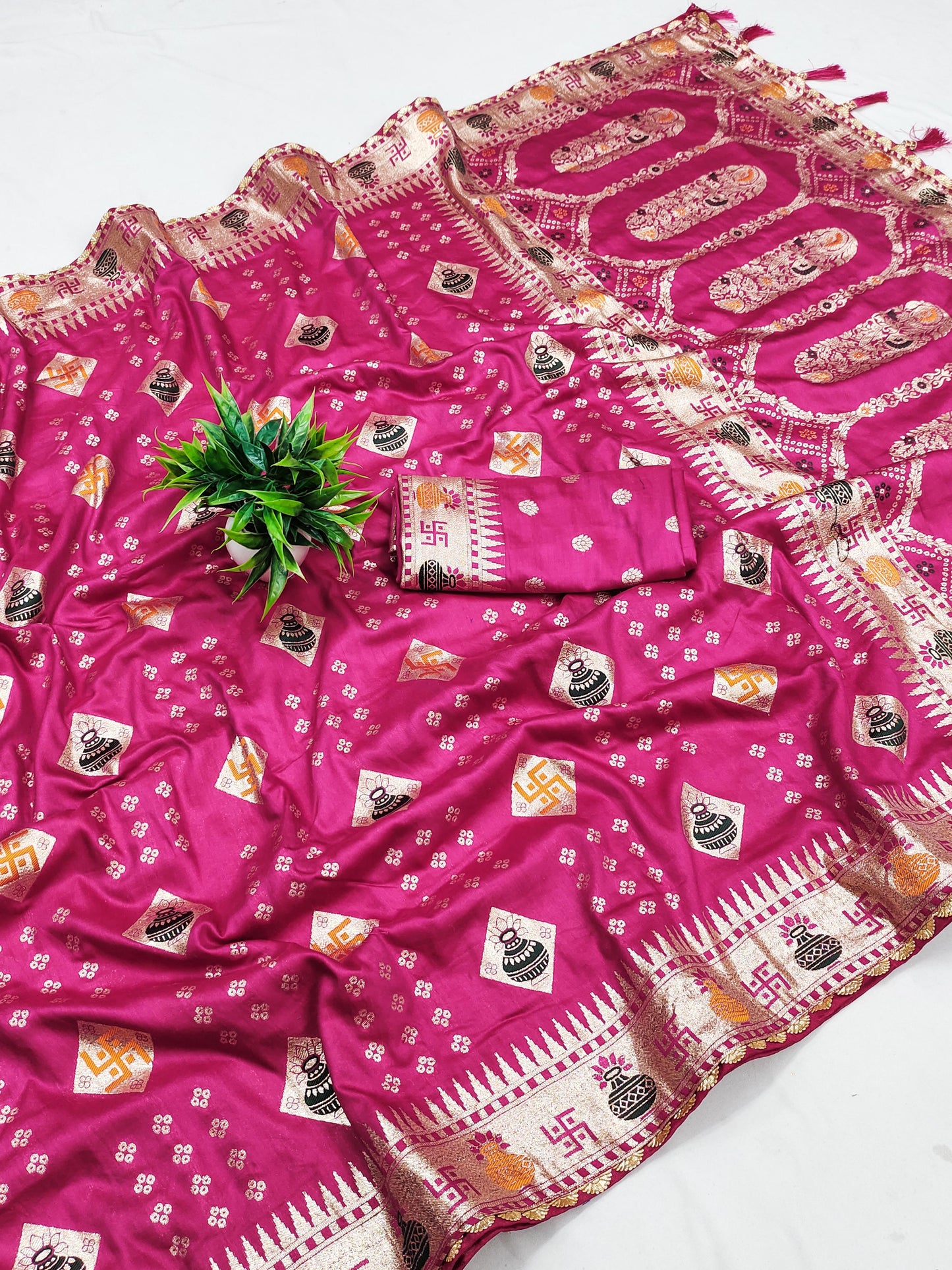 Pink Viscose dola silk sarees with online 