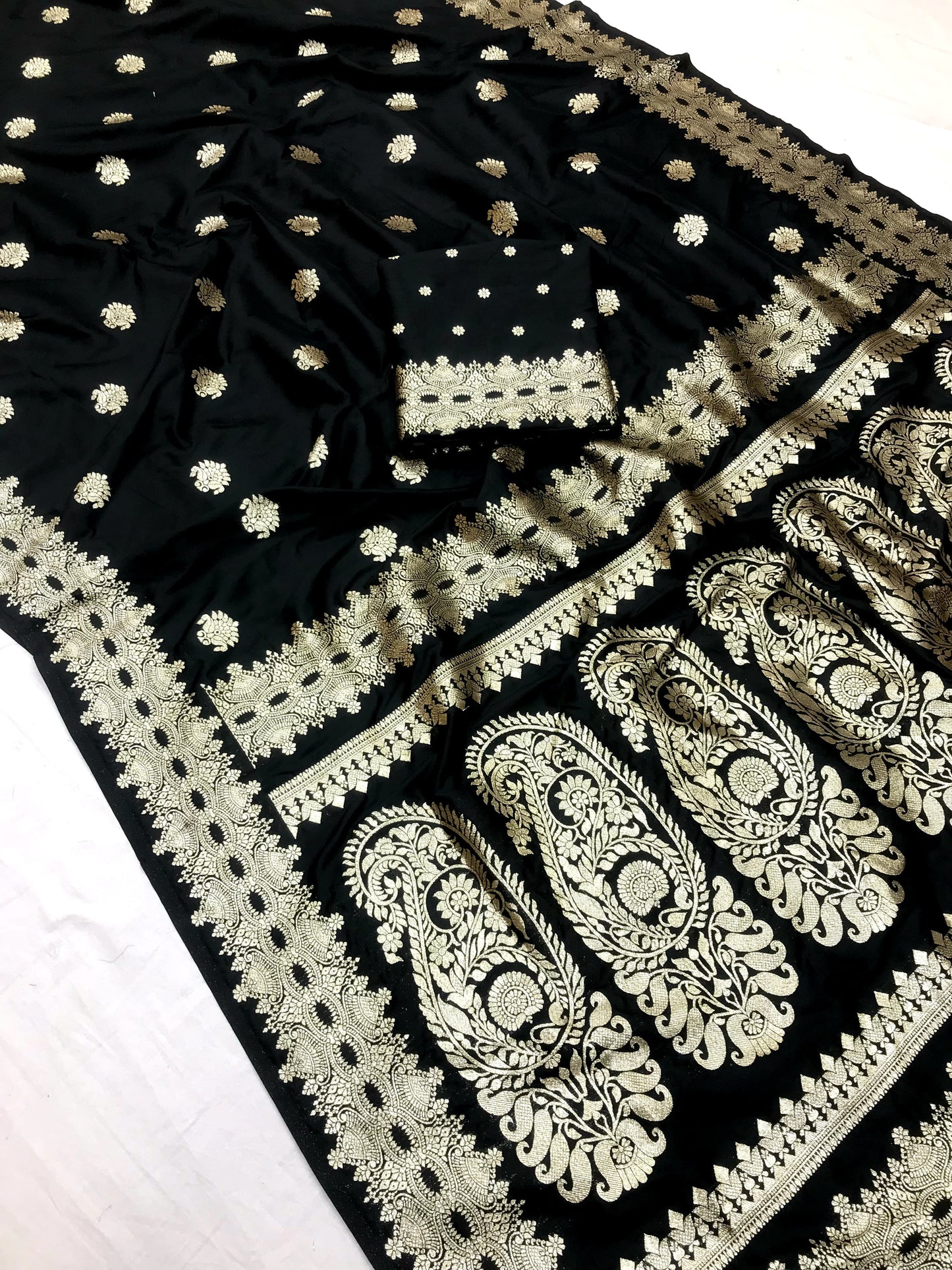 Black color banarasi silk saree with blouse online