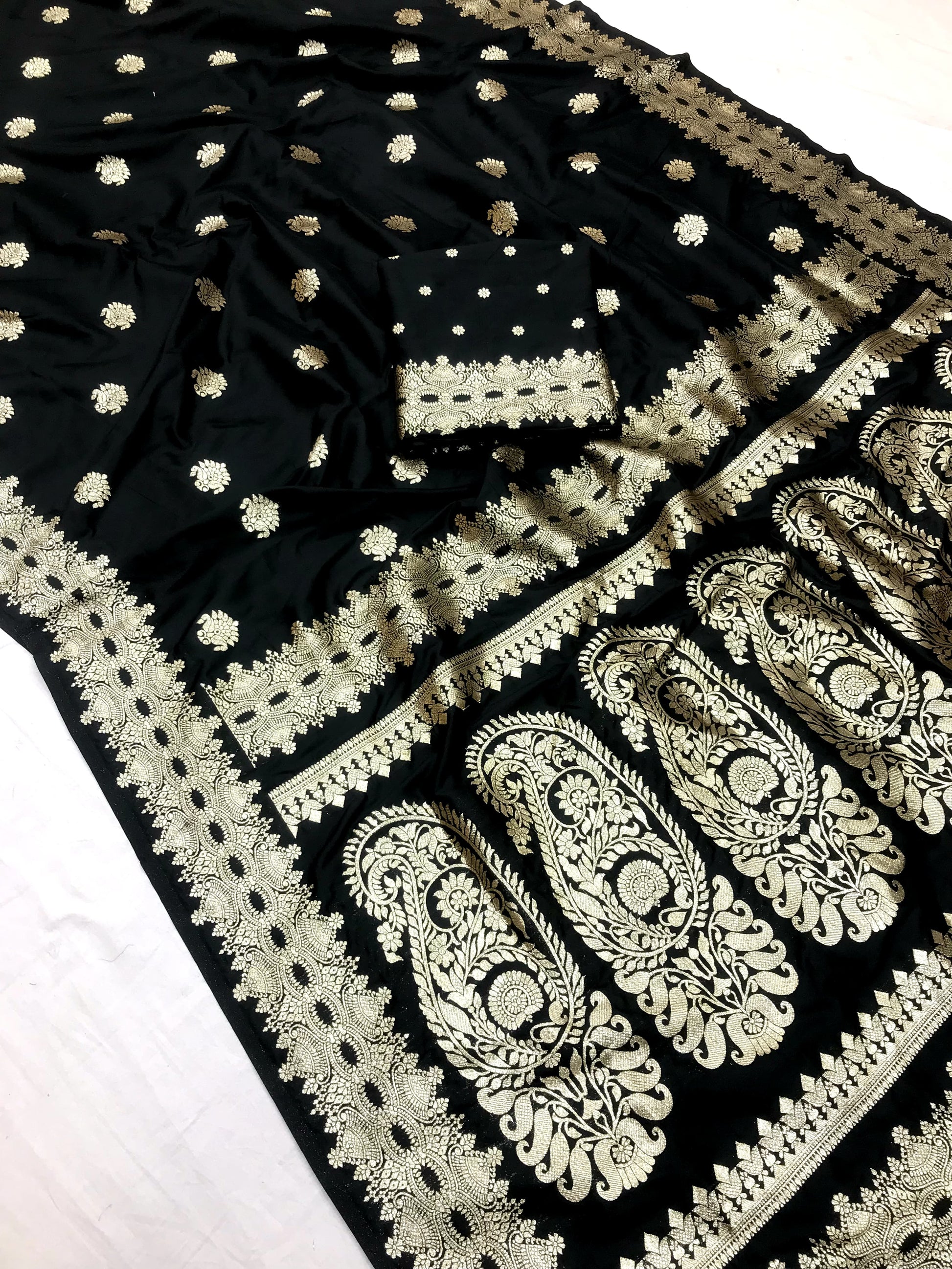 Black color banarasi silk saree with blouse online