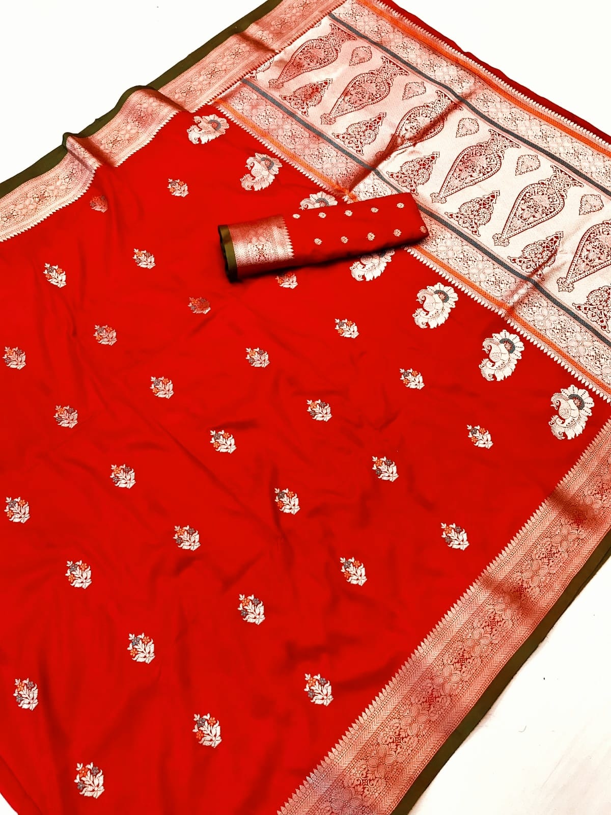 Red color banarasi silk saree for women