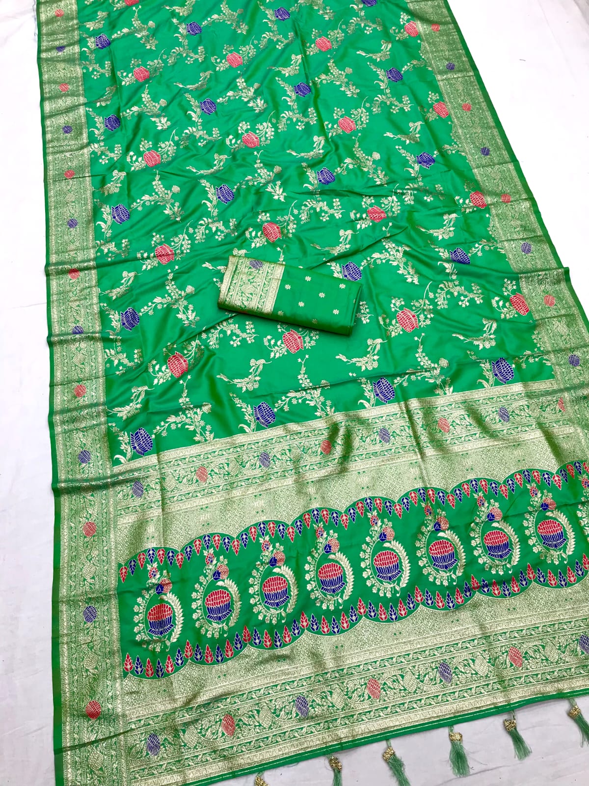 Green color banarasi silk sarees with blouse for wedding