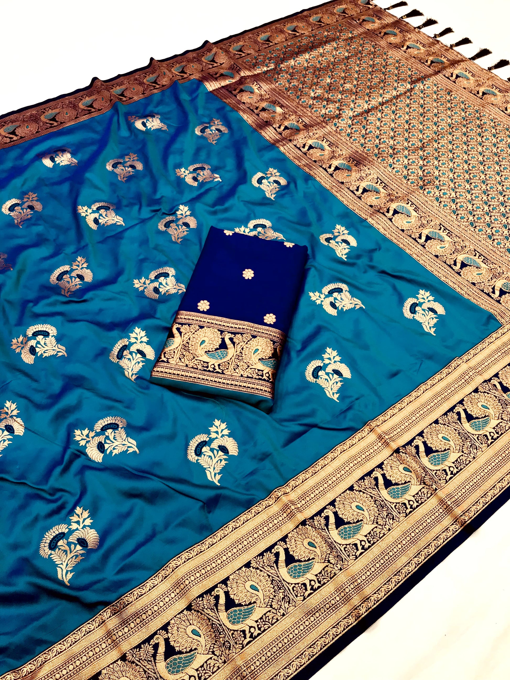 Sky color banarasi silk saree with blouse online