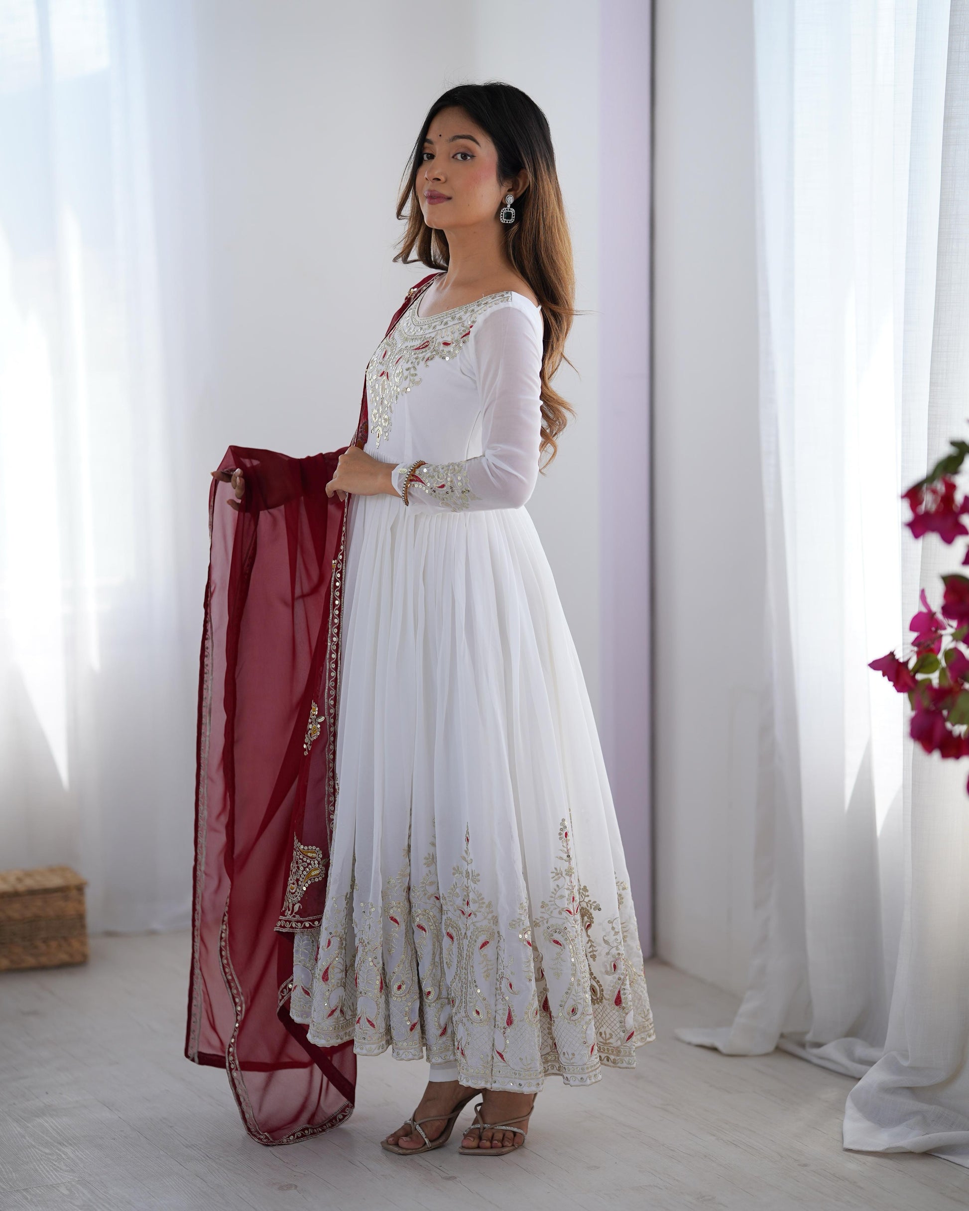 White georgette salwar kammez for festive
