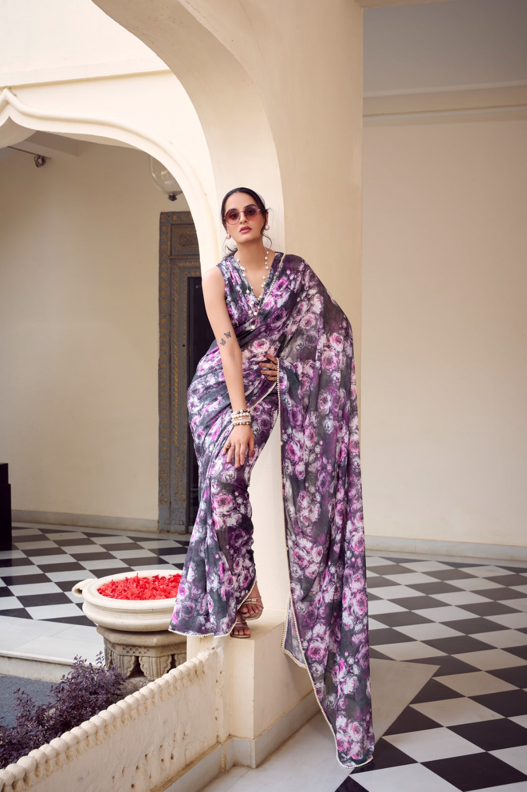 Grey color weightless marbal saree for women