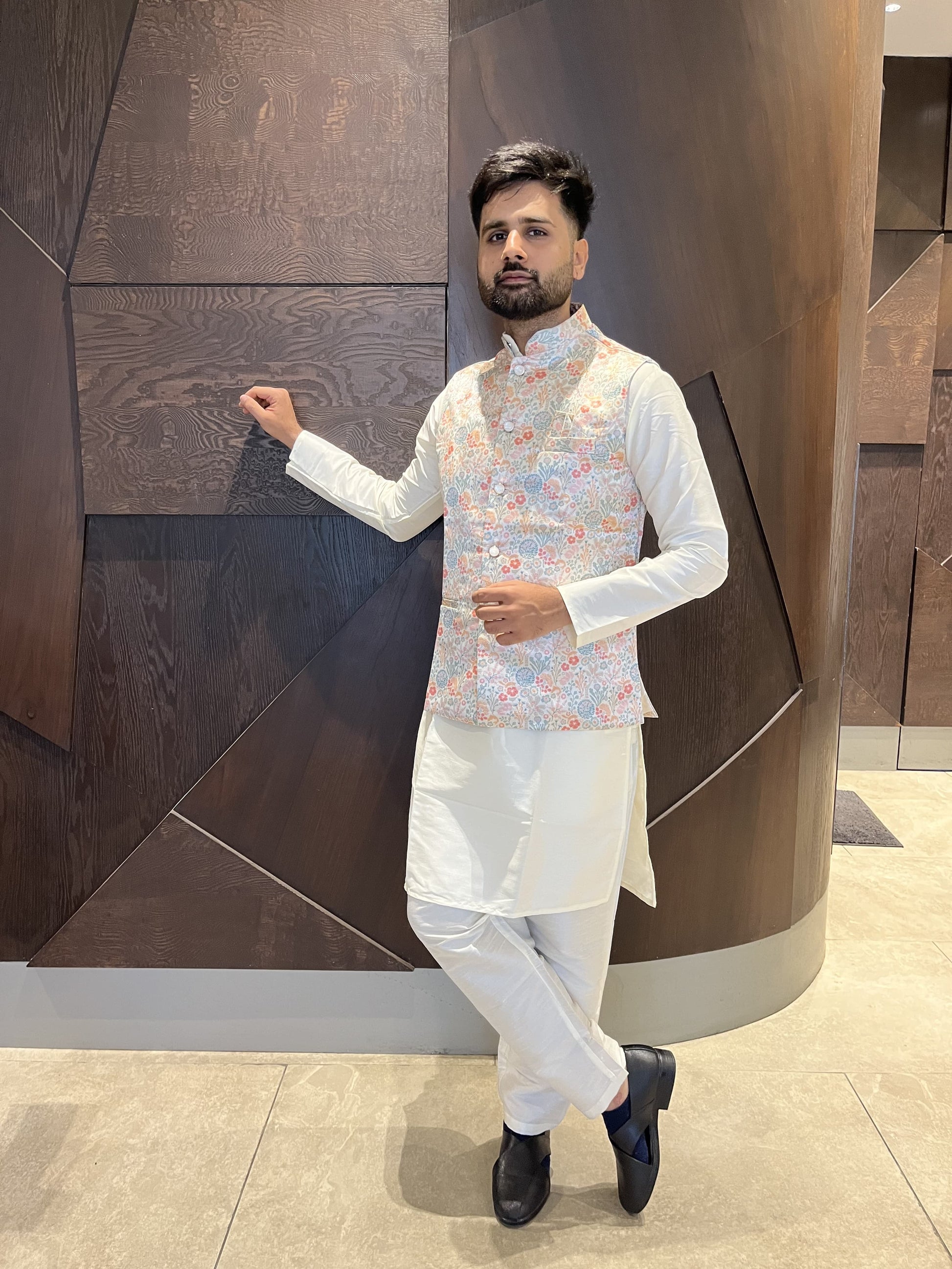 Exquisite Cotton Silk Festive Wear Kurta Pyjama With Jacket L / Multi Color Exquisite Cotton Silk Festive Wear Kurta Pyjama With Jacket L / Multi Color