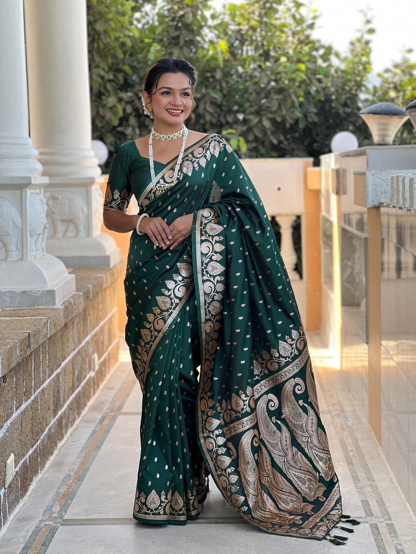 Exquisite Bollywood Party Wear Purple Banarasi Silk Saree for Women