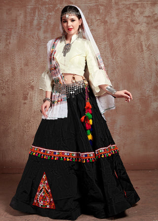 Black chaniya choli navratri price
