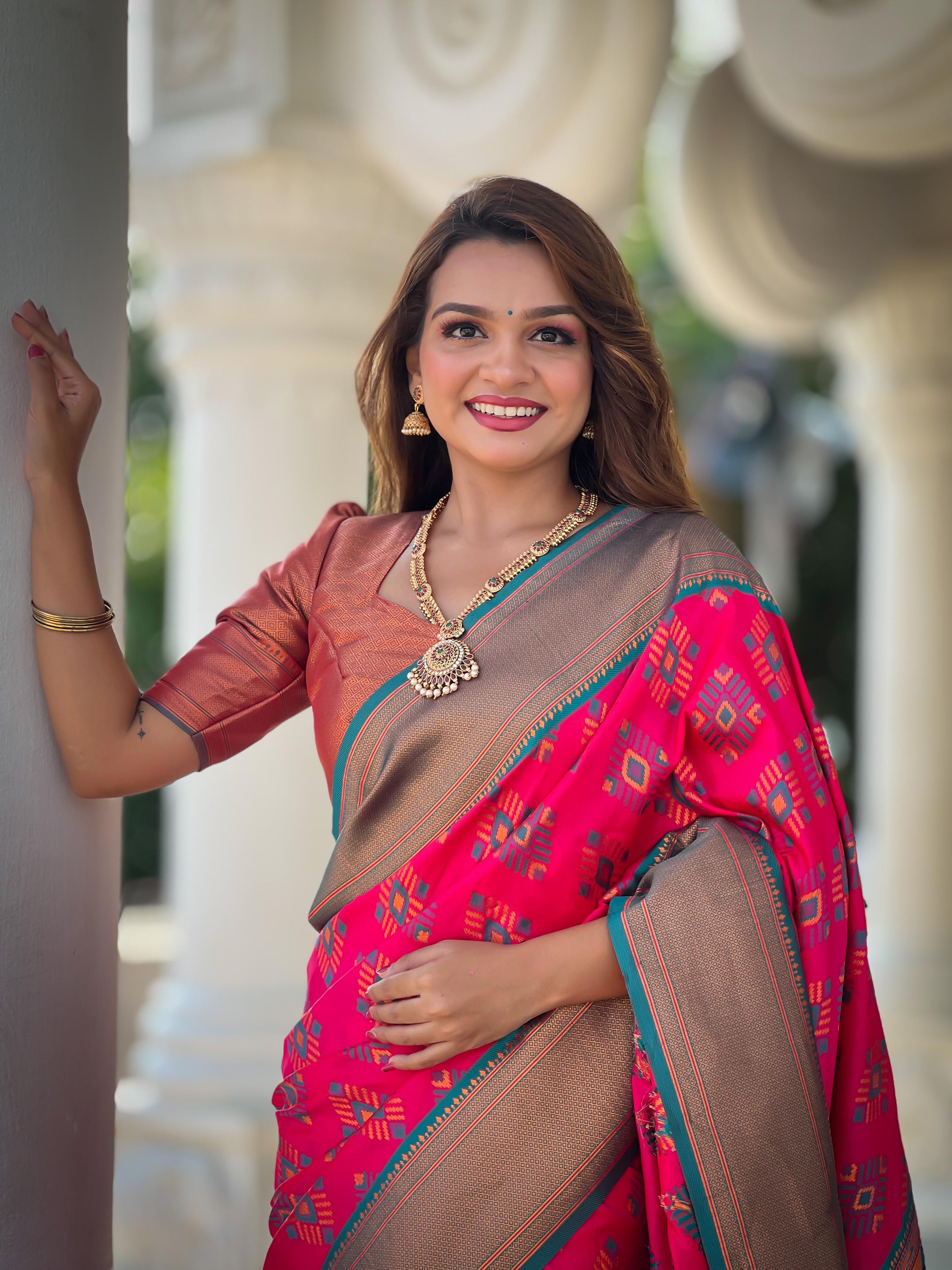 Pink color banarasi silk saree online
