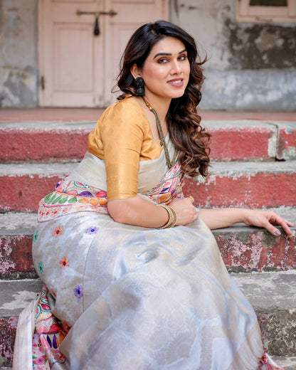 Ivory color banarasi silk saree with blouse online