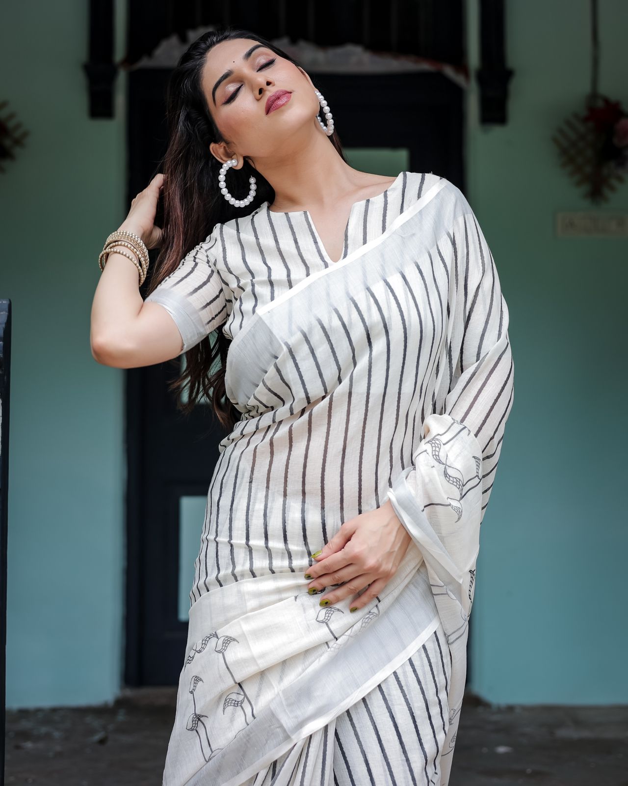 White color linen printed saree with blouse online