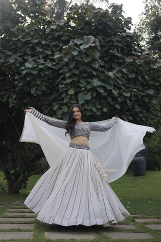 sabyasachi lehenga choli bridal