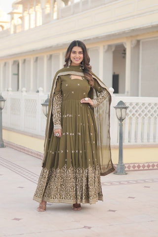 Women faux blooming mehendi gown