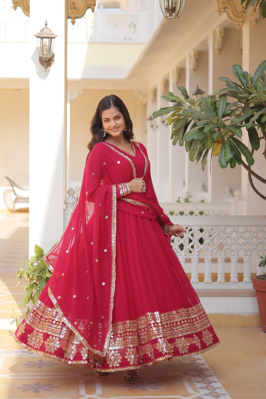 Designer lace border dupatta