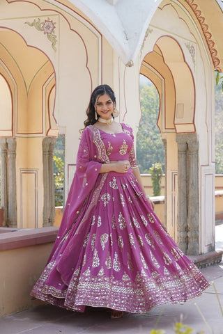 simple jewellery with pink lehenga