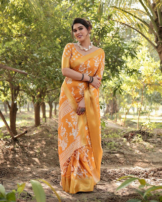 Hindu wedding yellow saree for marriage