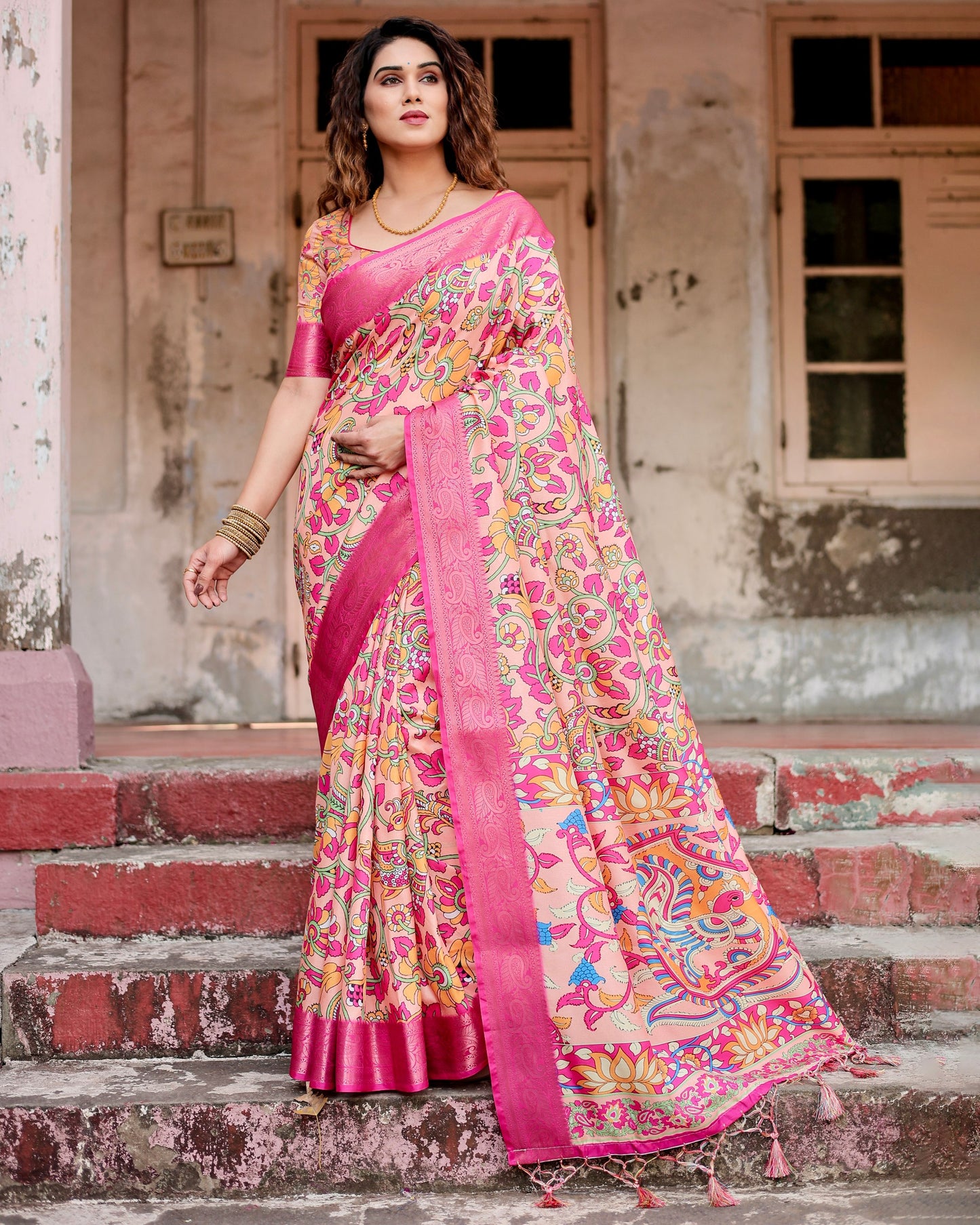 Plain pink soft silk saree for wedding