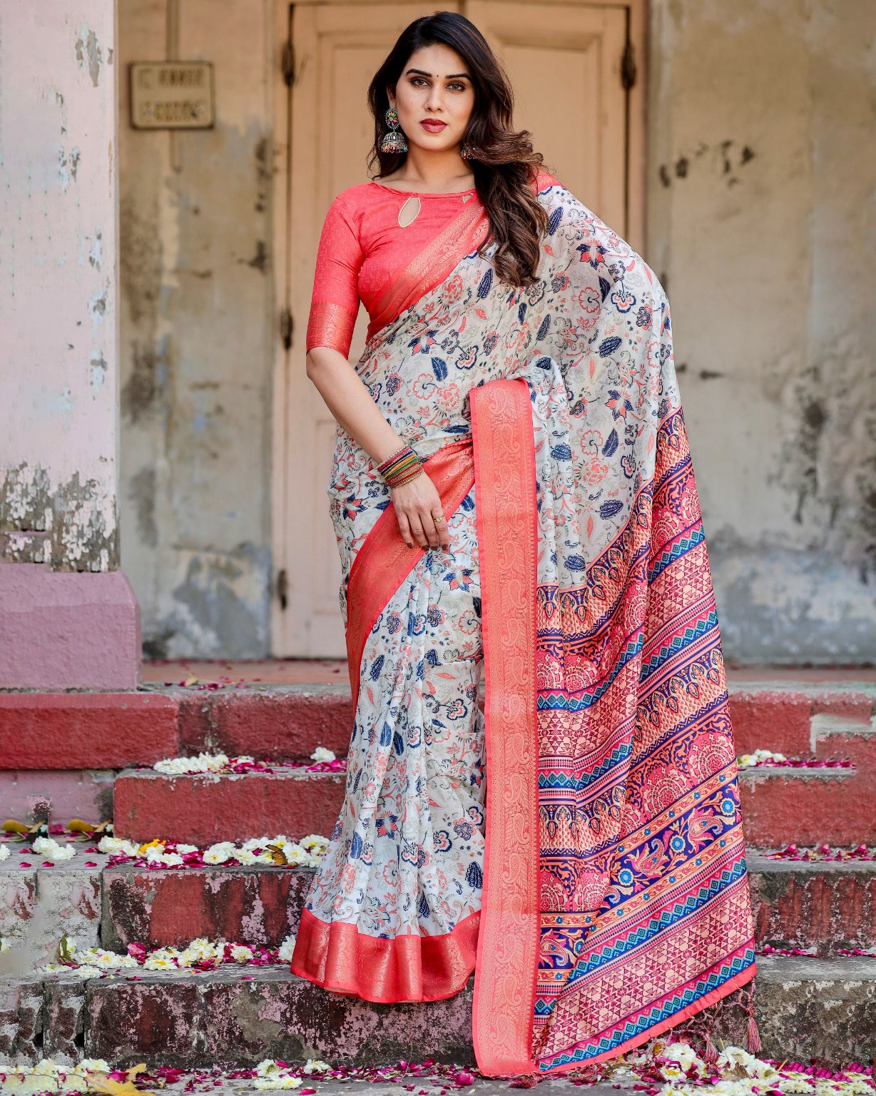 Luxurious Multi Color Indian Traditional Saree For Women