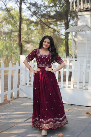 Maxi faux blooming maroon gown