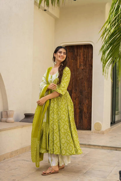 Green color muslin salwar suit with dupatta price