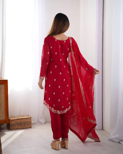 Pink color georgette salwar suit with dupatta with images
