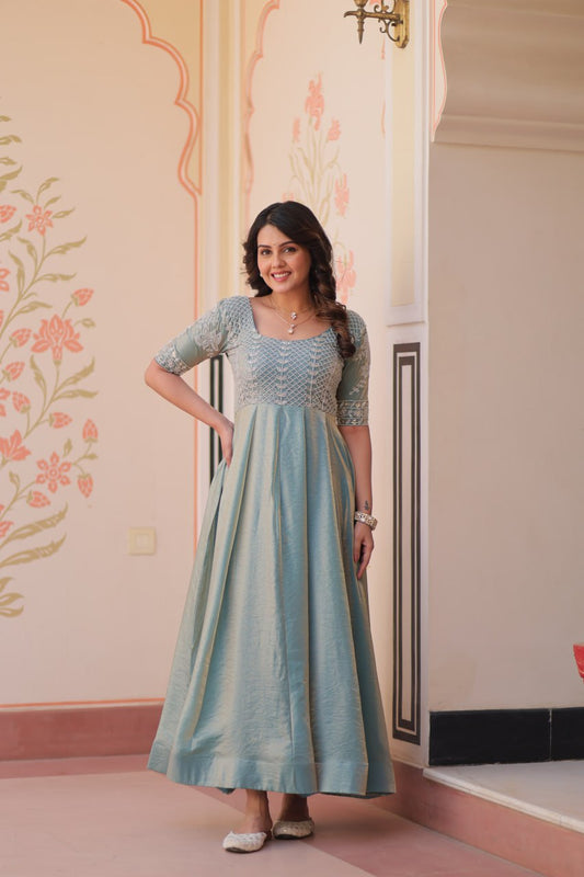 Sky color fendy gown for wedding