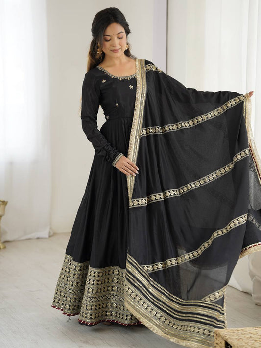 Maxi black color chinon silk gown
