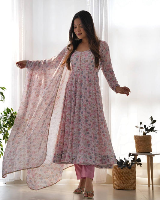 Maxi pink color chiffon gown
