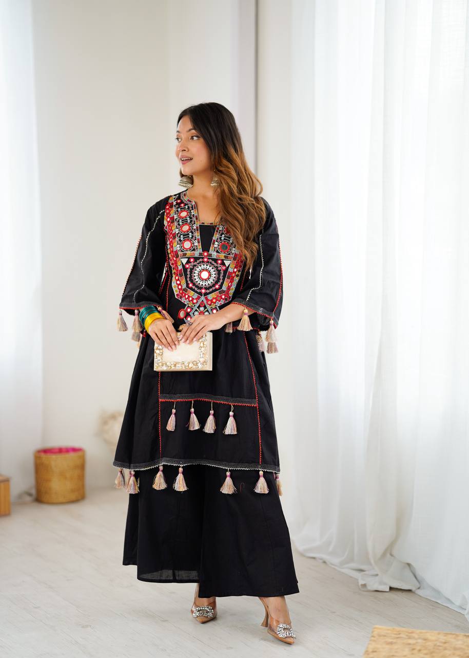 Black Sharara Suit For Wedding
