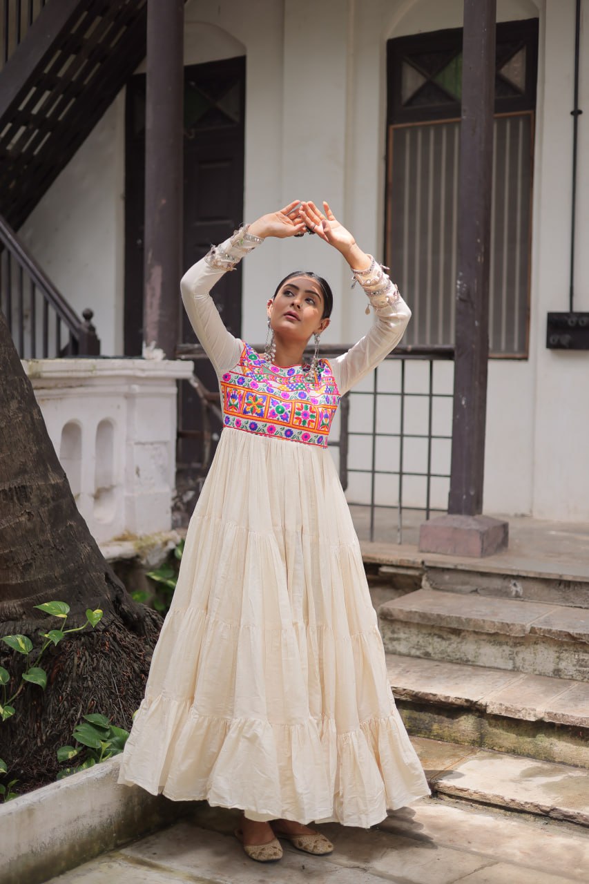 Navratri wear white long gown in USA