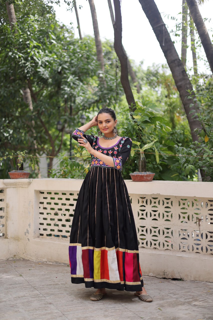 Black roman gown for navratri 